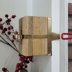 Stocking Mantle Holder